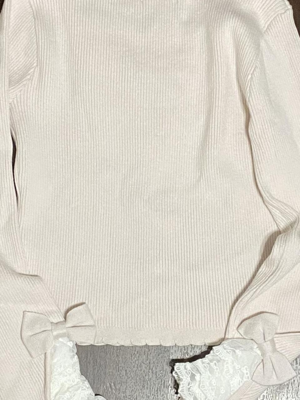 Sold Out Liz Lisa Top. - Picture 4 of 5